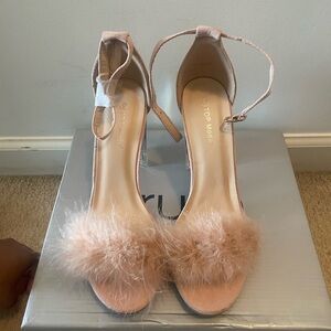 TOP Moda Blush Feather Ankle-Strap High Heels